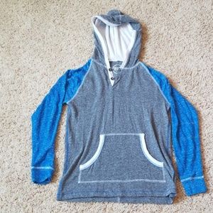 Hooded long sleeved shirt